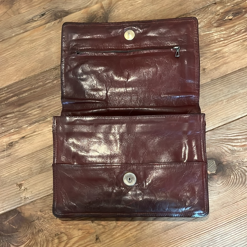 Bottega Veneta Rare Vintage Burgandy Envelope Leather Clutch - Picture 12 of 13